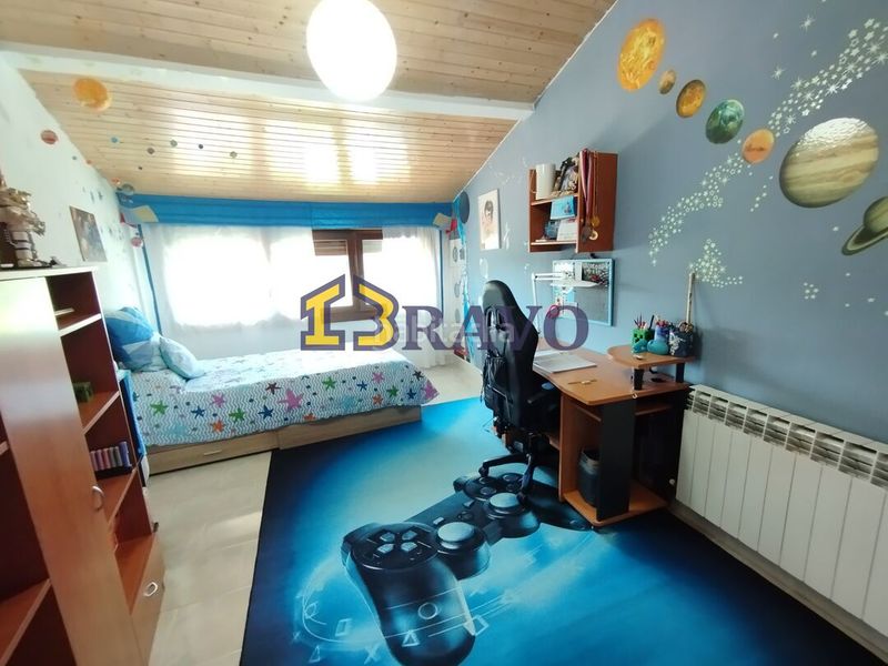 Foto b87f2df1-b92d-4ba4-8811-02b84f1bb2db. Casa amb calefacció aparcament a Medina de Pomar