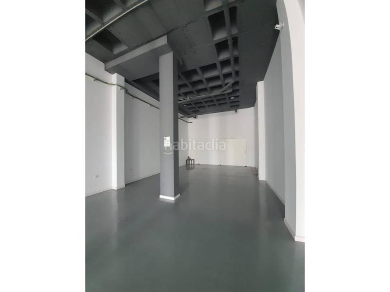 Foto a50e0a99-af95-4a13-b8f2-626eee1b0e1a. Alquiler local comercial en julian laguna 240 local en alquiler en Almerimar en Ejido (El)