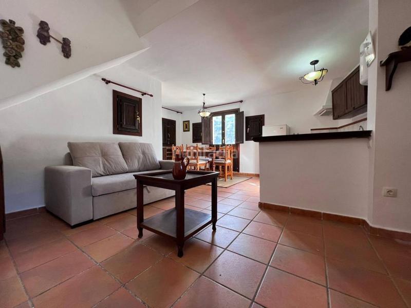 Foto 49eebd12-e8ab-4464-a6f6-7c77e1e1aff8. Dúplex a castañar s/n a Ohanes