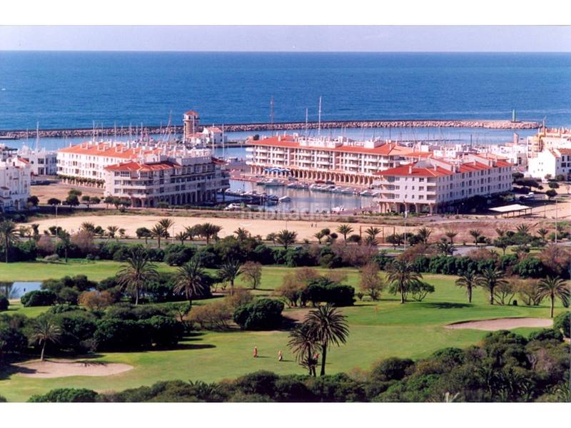 Foto c3b8ca83-4500-4af7-a260-86a234414c44. Casa a schiera con parcheggio piscina in Almerimar Ejido (El)