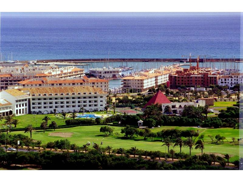 Foto c51d5f46-4145-44b1-949f-225d8fbb8300. Casa a schiera con parcheggio piscina in Almerimar Ejido (El)