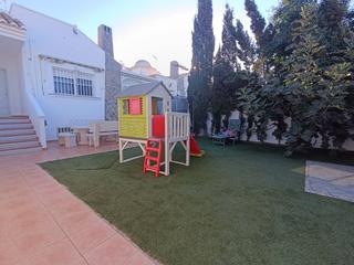 Casa adossada  Alcor. Chalet adosado en venta en almerimar