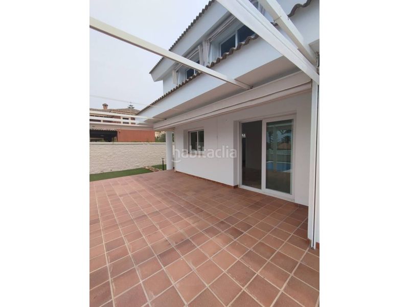 Foto fd550322-ce2e-47b2-bad7-e81b05e5e46a. Xalet amb aparcament piscina a Almerimar Ejido (El)