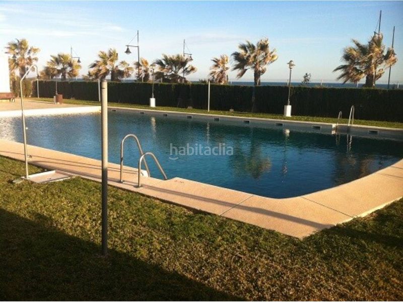Foto 4a07df77-904d-4cff-9366-e3dc56b7d505. Maison jumelée avec parking piscine dans Almerimar Ejido (El)