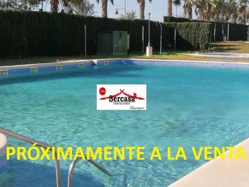 Foto b03fdc42-1b93-4f1d-9922-8940af87cb2a. Casa adossada amb aparcament piscina a Almerimar Ejido (El)