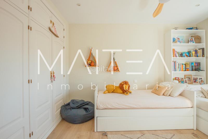 Foto 8ea084bb-ce4d-4605-b6b3-a3c40ecc9891. Casa aparellada amb xemeneia calefacció aparcament piscina a Galapagar