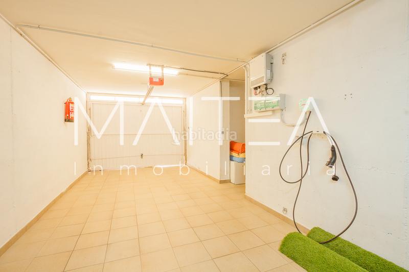 Foto c3fe39a2-0992-4e87-b677-a675349d0382. Casa aparellada amb xemeneia calefacció aparcament piscina a Galapagar