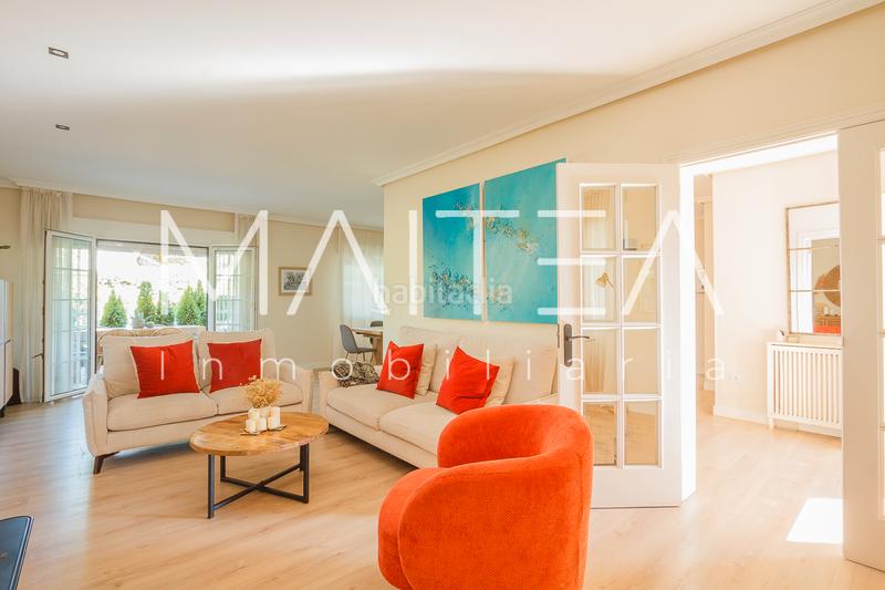 Foto 33054a51-43de-4888-9d99-72d4abdf9d27. Doppelhaus mit kamin heizung parking pool in Parquelagos-Puente Nuevo Galapagar