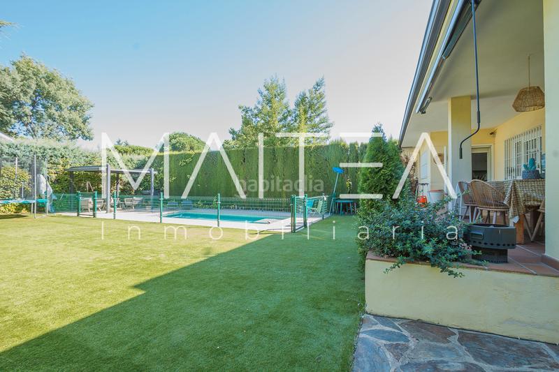 Foto 670435c6-e170-429d-a5f7-f3cceaa4e7c4. Towny house with fireplace heating parking pool in Galapagar