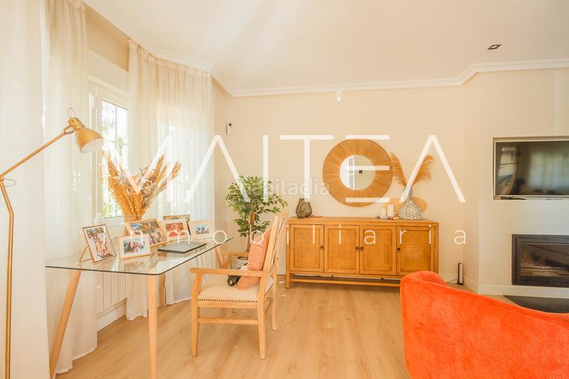 Foto 982d048c-51f6-474e-b3e7-87c113241fcb. Towny house with fireplace heating parking pool in Galapagar