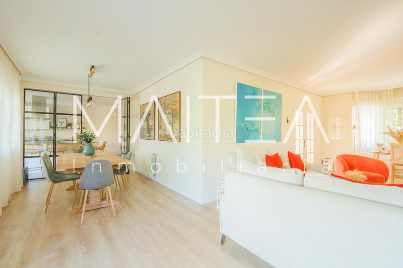 Foto fb107a0f-549c-47b7-998f-6c4319db7241. Towny house with fireplace heating parking pool in Galapagar