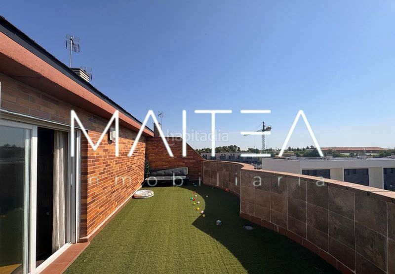 Foto ecd3c660-6a7b-4295-9a4b-f2f5884bc156. Casa adossada amb calefacció aparcament piscina a Valdemoro
