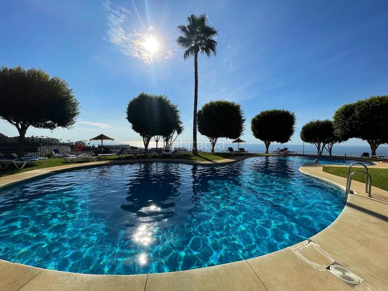 Foto 37cd73a3-a0e3-4adb-8acc-6f4a7086b313. Duplex con riscaldamento parcheggio piscina in Calahonda Mijas