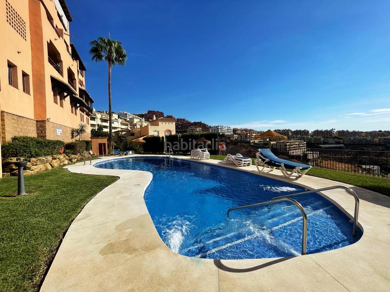 Foto 6d651e41-ffcd-4d33-bc42-52f30e7cdba0. Duplex con riscaldamento parcheggio piscina in Calahonda Mijas