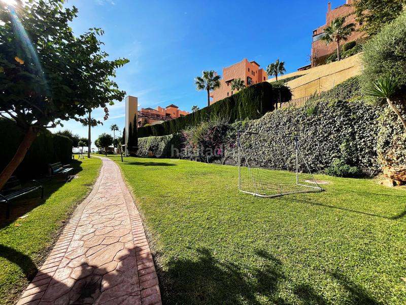 Foto f333c36d-cb35-4dee-b7ba-cdd020c61a39. Duplex con riscaldamento parcheggio piscina in Calahonda Mijas