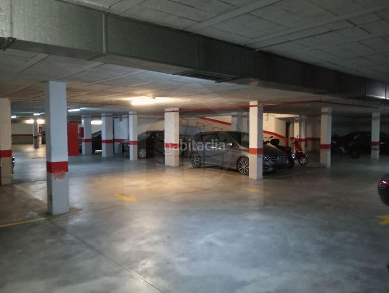 Foto 14e98594-9f5a-4ec4-bf99-0bfceccf74a1. Car parking in Manantiales-Estación de Autobuses Torremolinos