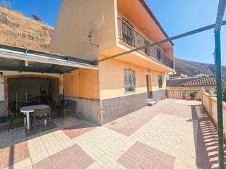 Chalet in Barriada nueva aljaima 91. Casa urbana de 5 dormitorios, 2 baños y terreno en cártama – cm2