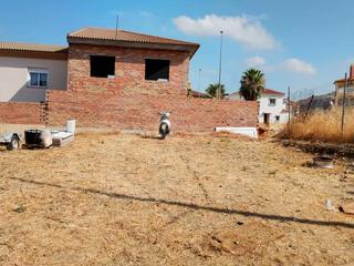 Terreny residencial a Calle portugal 40. Solar urbanizable de 124m² en pizarra – cm67a