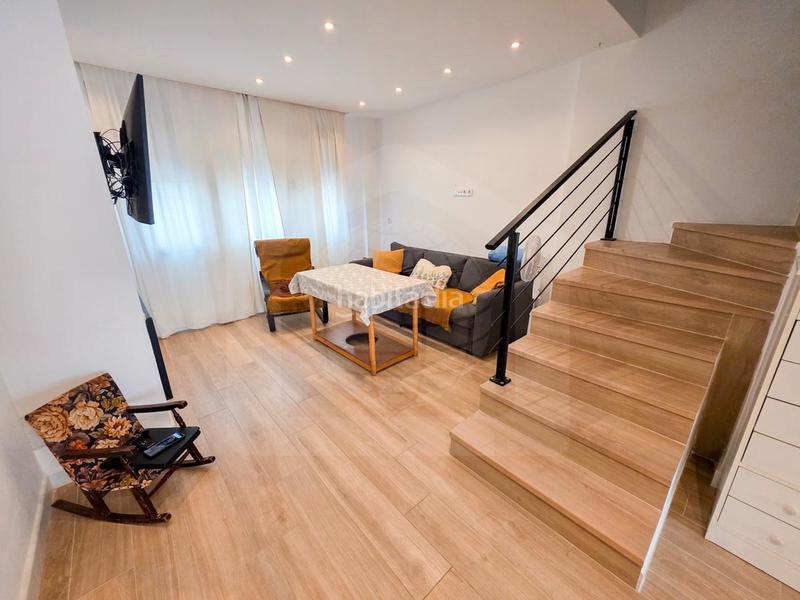 Foto d2005d46-dc45-4e43-a61c-6d659b795b2a. Casa a schiera in calle real 27 in Cártama