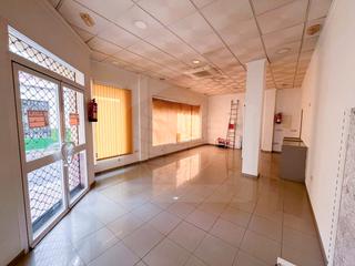 Lloguer Local Comercial a Calle gonzález marín 53. Local de alquiler de 45m² en cártama – cm600al