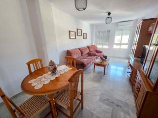 Pis  Calle estornino 4. Recinto cerrado con piscina de vpo en cártama – cm265a