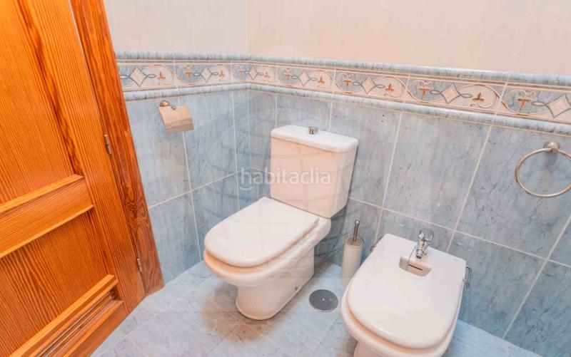 Foto 4fadf2f2-b8b3-4b6e-8ba0-86124d5c3db5. Pis a calle josé sánchez rando 8 a Ayuntamiento Torremolinos