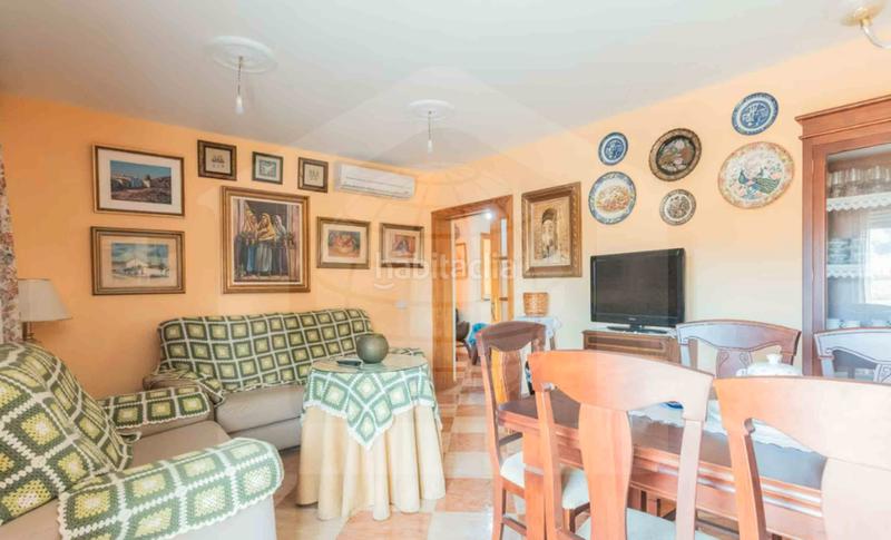 Foto 87279402-aa07-4edf-a9a0-e1d6a890a22c. Pis a calle josé sánchez rando 8 a Ayuntamiento Torremolinos