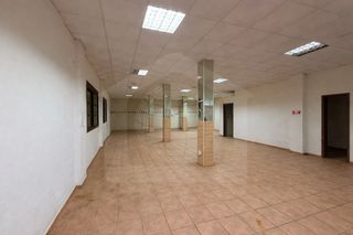 Lloguer Local Comercial a Calle italia 37-35. Local de 109m² en estación de cártama – cm550a