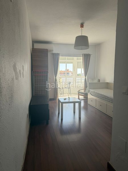 Foto c466d798-845a-46fa-81e9-eb6b852a34aa. Estudi a avenida joan miró 13 a Calvario Torremolinos