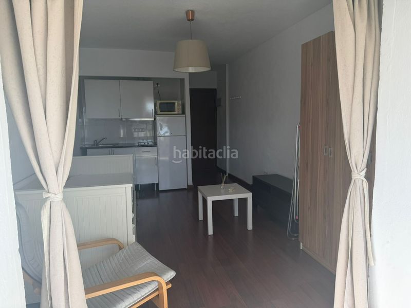 Foto cd02d4f6-99e3-44e2-8522-37c2519a9b89. Estudi a avenida joan miró 13 a Calvario Torremolinos