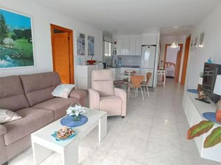 Etagenwohnung in Calle río gargáligas 15. Luminoso piso exterior de 3 dormitorios en huelin