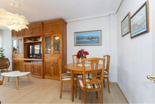 Flat in Calle río arba 4. Piso en venta zona centro torremolinos