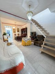 Casa  Calle nueva 54. Casa de 2 dormitorios, patio y terraza en alhaurín el grande – c