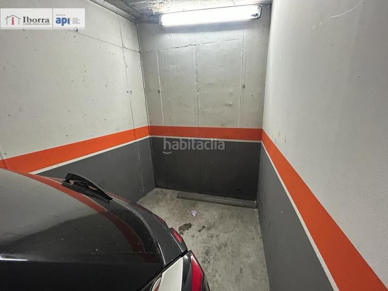 Foto c6606f34-e4d5-44d0-aead-431b57439900. Parking voiture dans Sant Pere Tordera