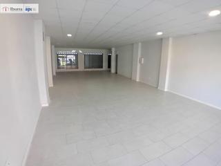Lloguer Local Comercial a Tordera. Local comercial en calle amadeu vives de tordera