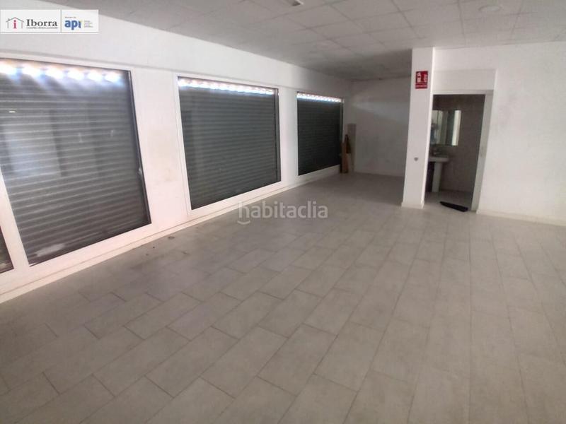 Foto 372a85c0-73fd-43a1-ad4c-88d6023c4a0e. Rent business premise in Tordera Tordera