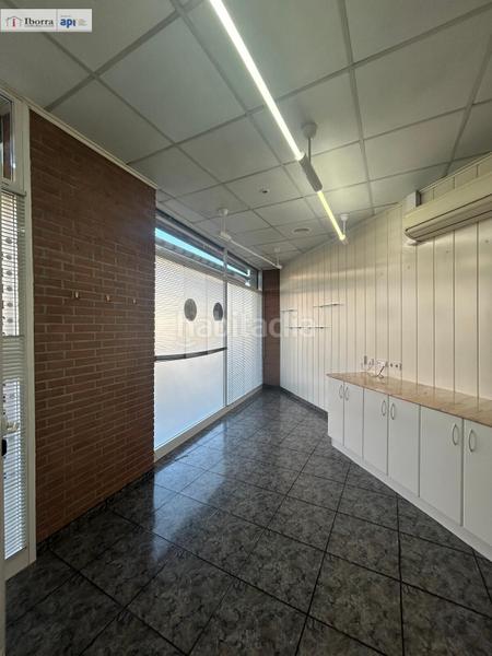Foto 6285e68e-0910-48af-b67b-2dd34bb084d5. Alquiler local comercial  de 118m2 en amadeu vives en Tordera