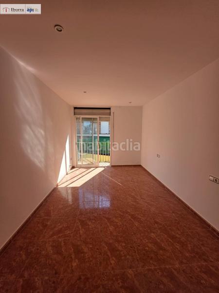 Foto 049a656a-cd11-4ffa-b7fa-873be55715f3. Casa amb calefacció a Tordera Tordera