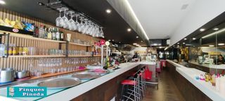 Local Comercial  De les mèlies. Se traspasa barfrankfurt en el centro de pineda de mar  por jubi
