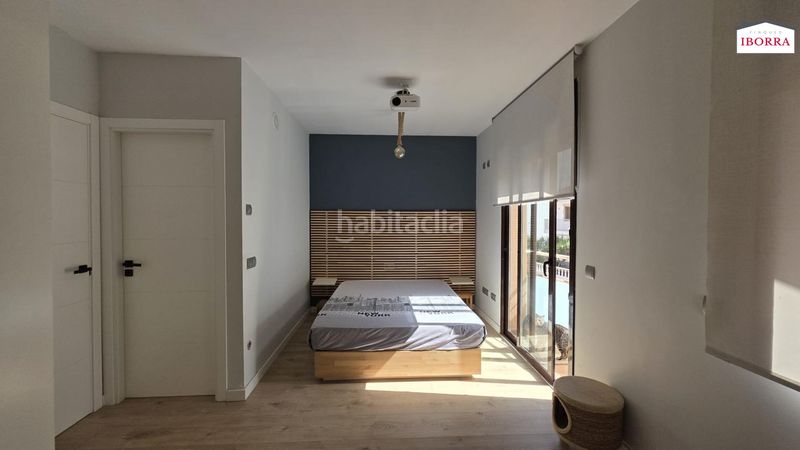 Foto 4b6a0862-74b1-4c1c-a971-3e30a3295d79. Casa adossada amb calefacció aparcament a Tordera Tordera
