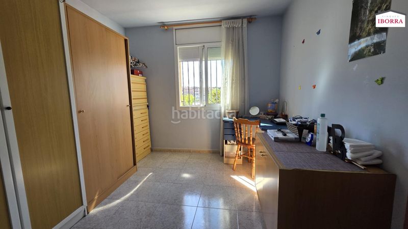 Foto e605c10f-2234-4949-ab49-765cf6ecc59f. Casa aparellada amb calefacció aparcament a Tordera Tordera