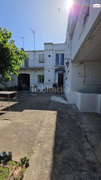 Foto c7fa1031-6655-48bb-a9fc-14adfc9ff332. Casa amb aparcament piscina a Tordera Tordera