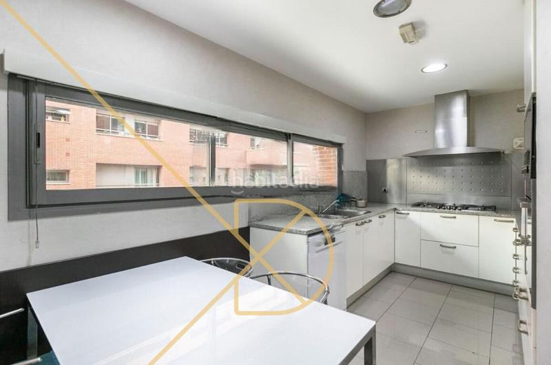Foto 62d9588b-0263-45b5-8ba7-1b451d31c69e. Location appartement avec chauffage parking dans Tres Torres Barcelona