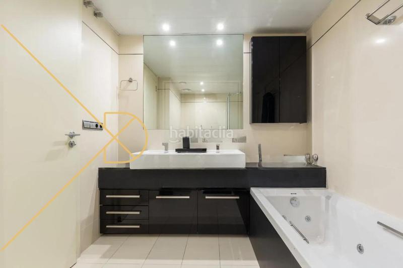 Foto bda4aa59-843b-41a5-bb89-b3f006852418. Rent penthouse with heating pool in Diagonal Mar i el Front Marítim del Poblenou Barcelona