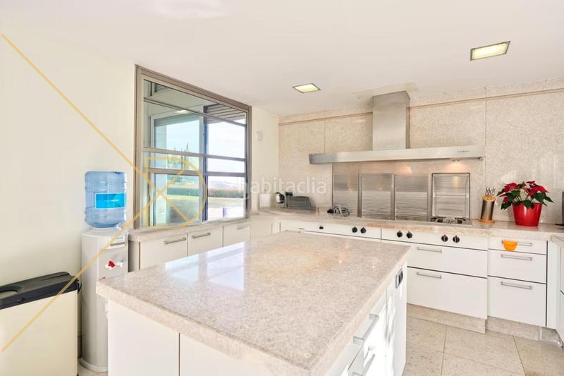 Foto 1b80df0f-5c97-48c3-bb12-23045a252fbd. Casa residencia unifamiliar de 1800m2 en venta en Sarrià en Barcelona