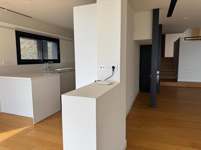 Foto 1491d5f6-726d-4646-a3ef-a442624ee2ff. Casa con riscaldamento parcheggio piscina in Sarrià Barcelona