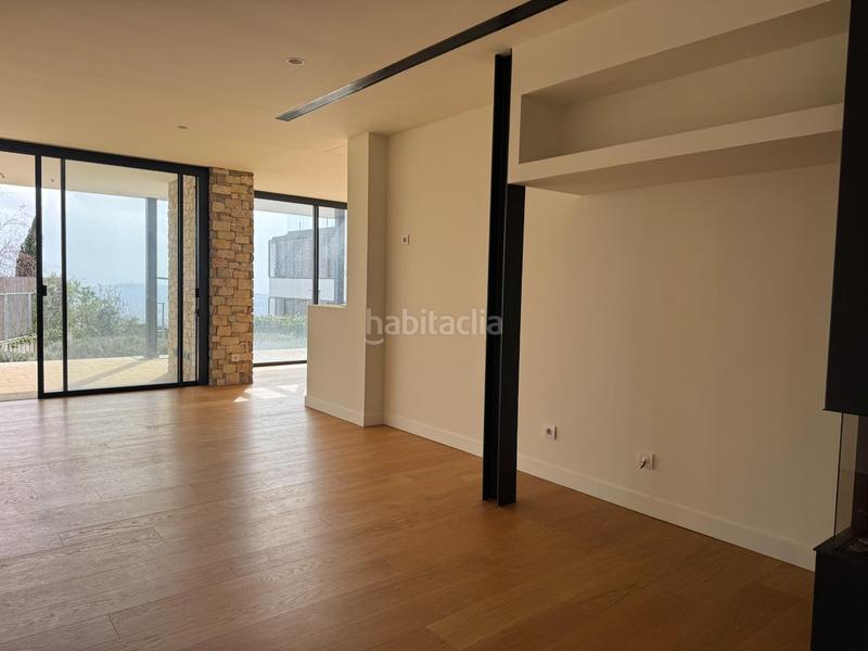 Foto 22b38bd6-df1e-4702-ae2f-b00972e1e855. Casa con riscaldamento parcheggio piscina in Sarrià Barcelona