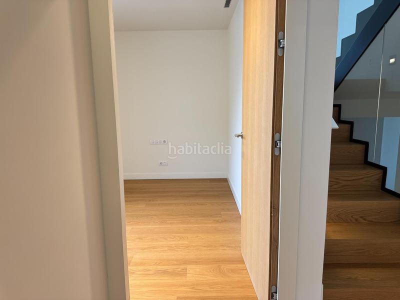 Foto 7b8dd921-be16-4c0f-a76a-757a4f31b0a6. Casa con riscaldamento parcheggio piscina in Sarrià Barcelona