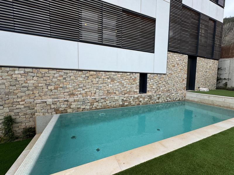 Foto 7bc12065-16b8-42e9-9952-acbe4bc8735d. Casa con riscaldamento parcheggio piscina in Sarrià Barcelona