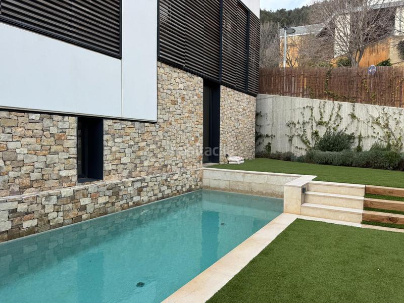 Foto 8468fca9-32d1-43d8-acc0-f73e2b991748. Casa con riscaldamento parcheggio piscina in Sarrià Barcelona